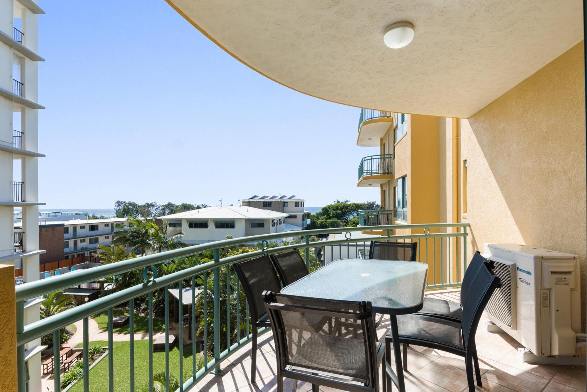 Sunshine Towers Boutique Apartments Maroochydore Exterior photo